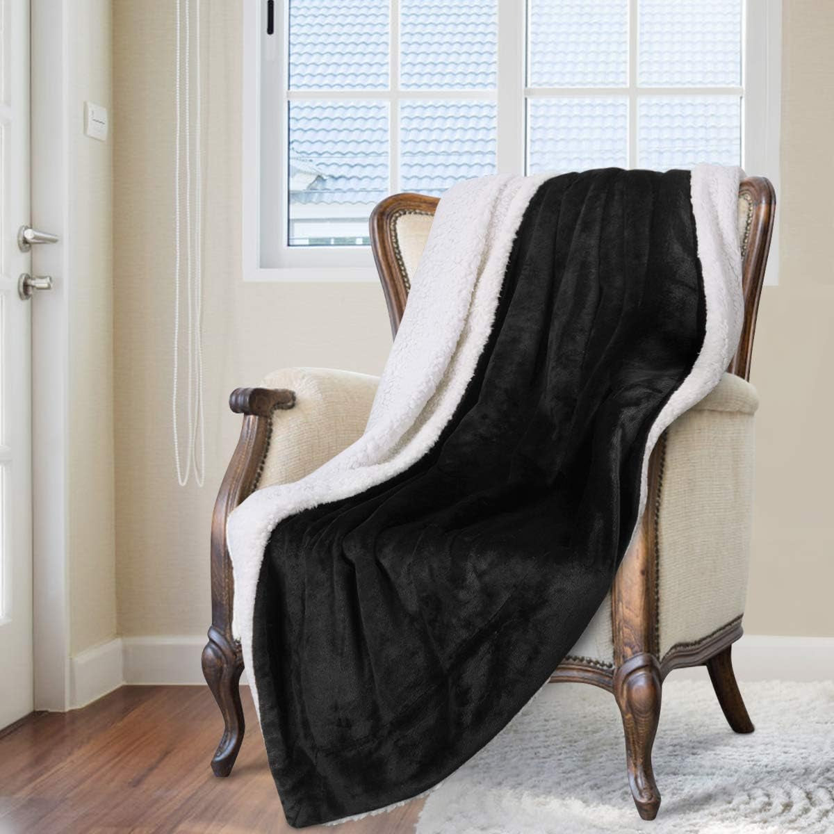 Cozy Black Fleece Sherpa Throw Blanket - Thick & Warm for Winter & Christmas - 50x60 Inches